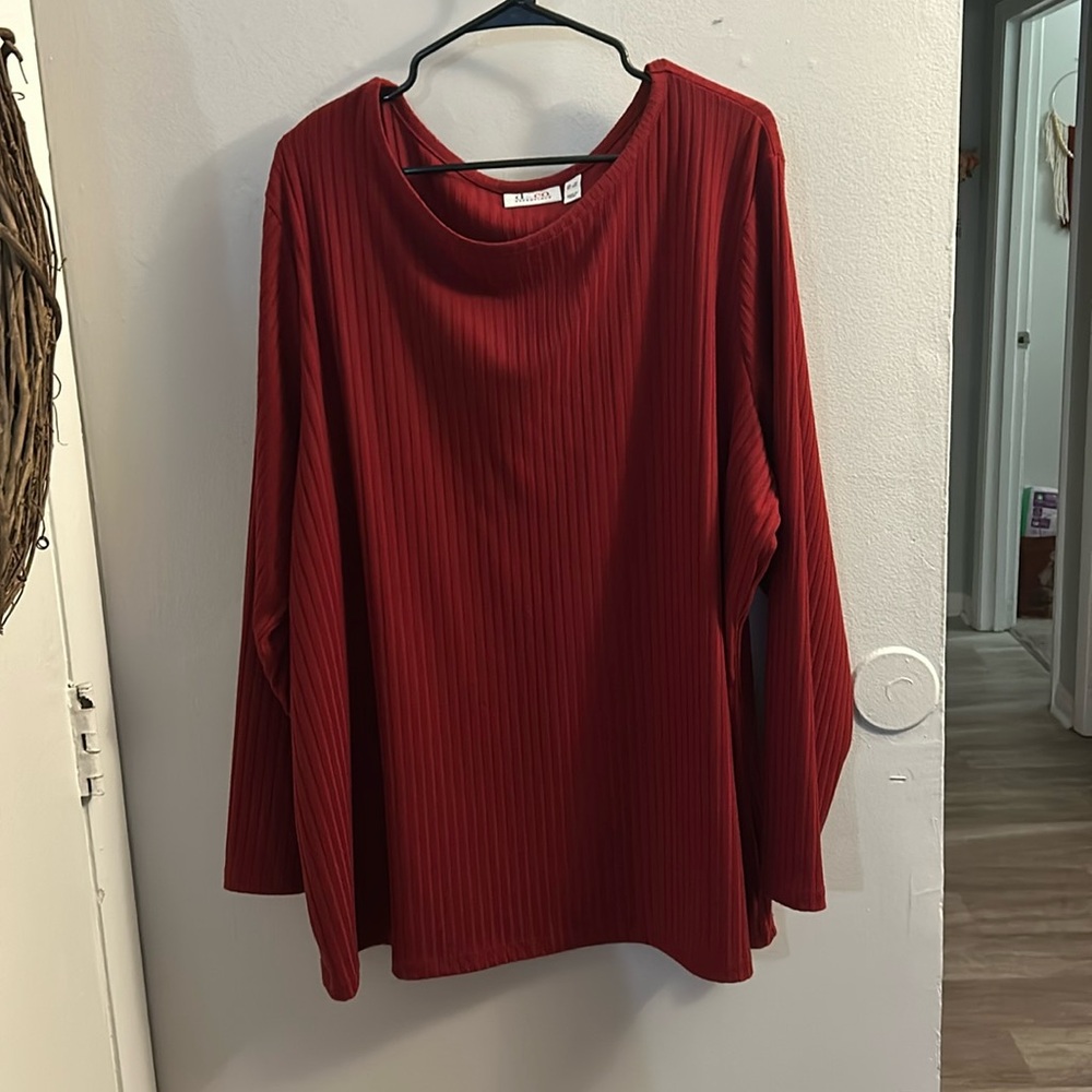 Women’s sweater
